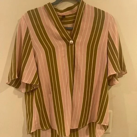 Women's Multicolor V Neck Short Sleeve Striped Outdoor Crop Top Size Medium - Picture 2 of 2